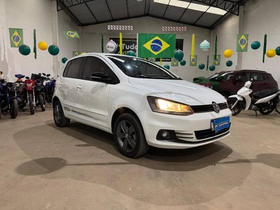 VOLKSWAGEN FOX 1.6 MSI TOTAL FLEX CONNECT 4P MANUAL VOLKSWAGEN FOX 1.6 MSI TOTAL FLEX CONNECT 4P MANUAL